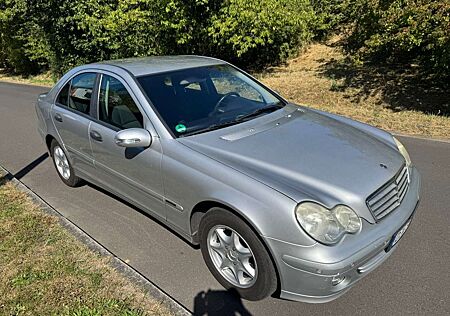 Mercedes-Benz C 180 T Kompressor Classic