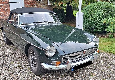 MG MGB Overdrive / british racing green / links gelenkt