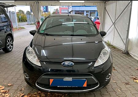 Ford Fiesta Ghia 2 Hand Klima Tüv 11/2027
