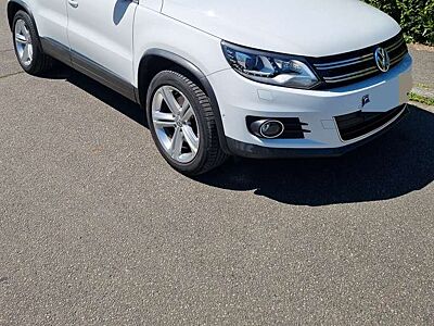 Volkswagen Tiguan 2.0 TDI SCR 4Motion BlueMotion Techn. DSG Sport &