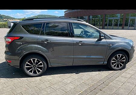 Ford Kuga 1.5 EcoBoost 2x4ST-Line