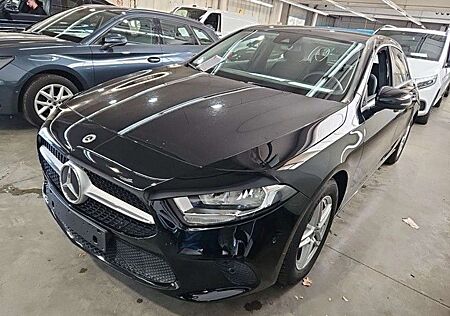 Mercedes-Benz A 180 D**Navi+Winter**