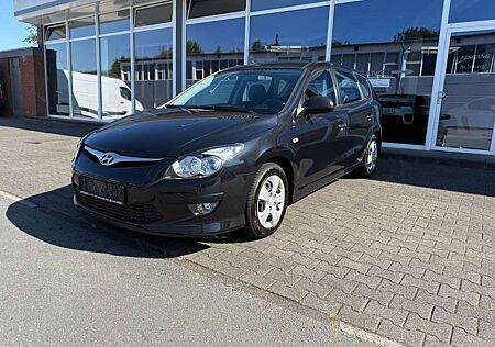 Hyundai i30 1.4 Comfort*Navi*CarPlay*Android*Klima*USB