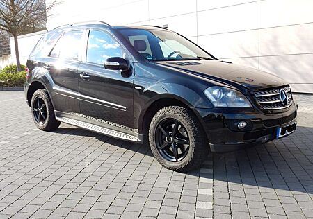 Mercedes-Benz ML 320 „EDITION 10“ 4 Matic Schwarz / Leder