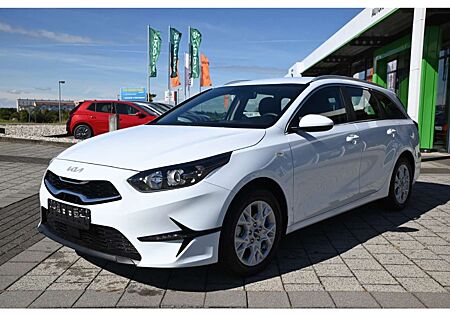 Kia Cee'd Ceed / Sportswagon 1.6 CRDi Vision Navi ACC Apple
