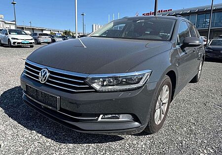 VW Passat Variant Volkswagen Passat Var. Comf. *AHK*DSG*S-HEFT*360°*PANO.*ACC