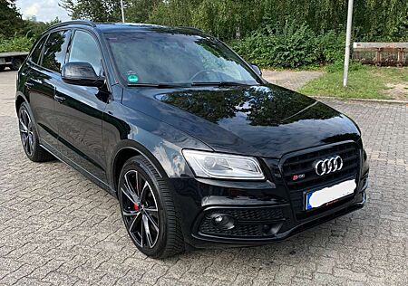 Audi SQ5 3.0 TDI plus tiptronic Vollausstattung mit *SH