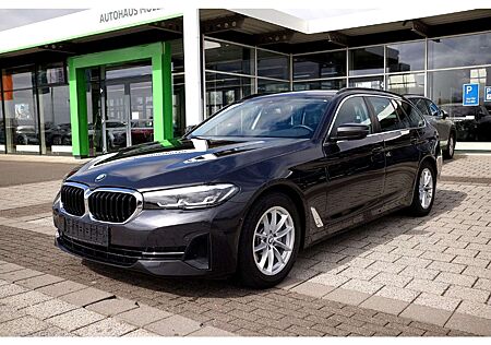 BMW 520 d Touring xDrive Navi LED Apple CarPlay Leder