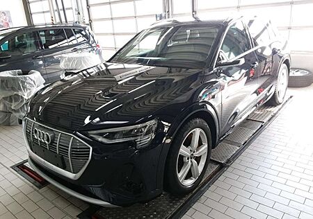 Audi e-tron 55 S LINE 21Z./AHK/ACC/HuD/PANO/MASSAGE