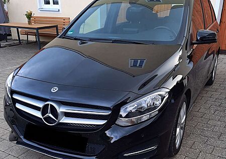 Mercedes-Benz B 180 7G-DCT Urban