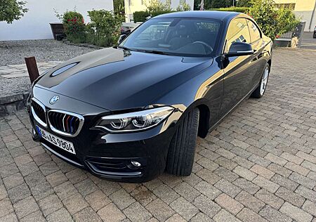 BMW 218 i Sport Line