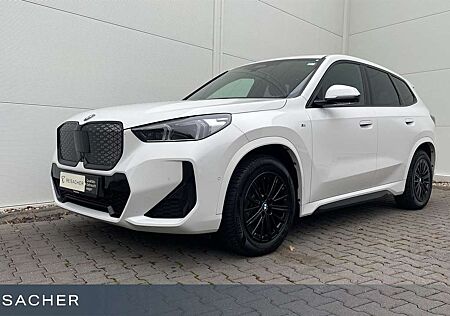 BMW iX1 XDRIVE30 M Sport,Pano,AHK,DAPro.HuD