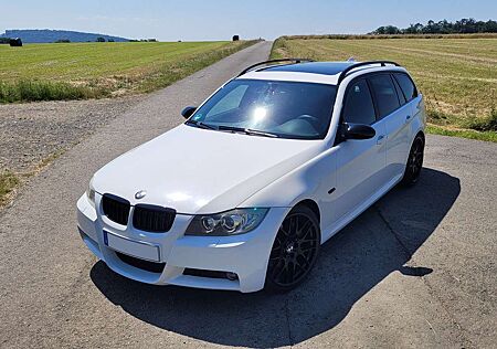 BMW 335 Touring xDrive M-Paket - CIC/Pano/Individual Audio