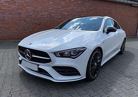 Mercedes-Benz CLA 250 AMG Line, Night Paket, Pano, Garantie