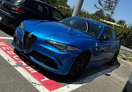 Alfa Romeo Giulia 2.9 V6 Bi-Turbo AT8 Quadrifoglio