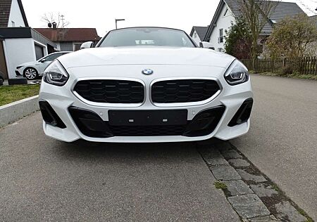 BMW Z4 sDrive20i M SPORT Neuwertig nur 950 KM ! LP 64 000 € !