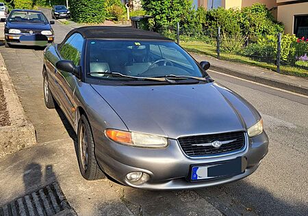 Chrysler Stratus 2.5 LX