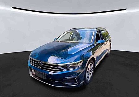 VW Passat Variant Volkswagen GTE Aut. Navi SHZ Matrix AHK ACC
