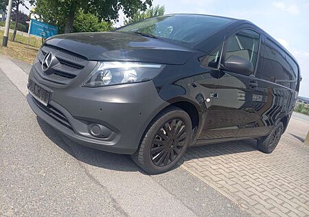 Mercedes-Benz Vito schwarz Hecktüren MwSt 1Hd 8xRäder PDC SH