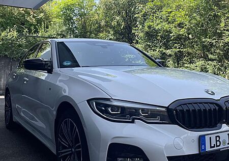 BMW 330e 330 G20 - - M-Sport - 2. Hand - HU Neu