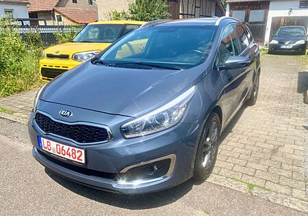 Kia XCeed Ceed SW / cee'd SW - viele Extras - sehr sauber