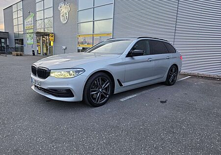 BMW 540i 540 5er Touring xDrive Touring Aut. Sport Line