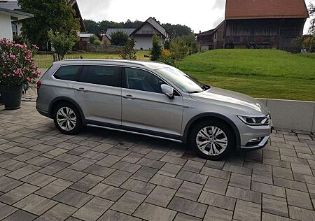 VW Passat Alltrack Volkswagen 4Motion DSG Variant