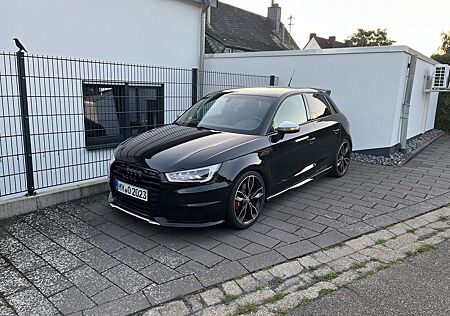 Audi S1 Sportback - Quattro - Bose - Quattro Pakete 1 + 2
