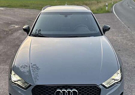 Audi RS3 Schalensitze/Soundsystem/Kessy/Rotor/Scheckheft