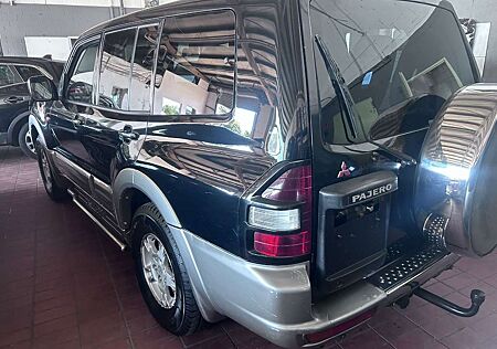 Mitsubishi Pajero 3.5 GDI Elegance 7-SITZER AHK KAMERA ALU(5-trg.)