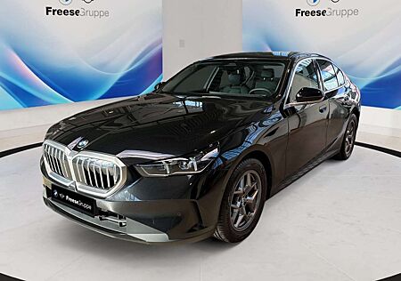 BMW 520 i Limousine RFK PDC SPORTSITZE LED SHZ DAB BT