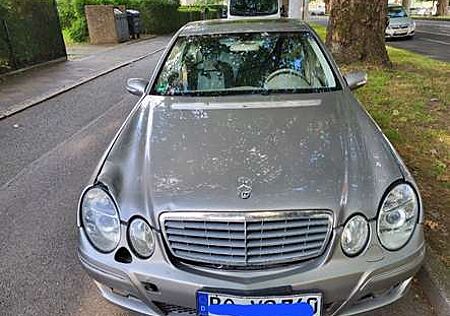 Mercedes-Benz E 220 CDI Automatik Elegance (Unfall)