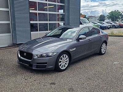 Jaguar XE Pure Klima Navi Kamera