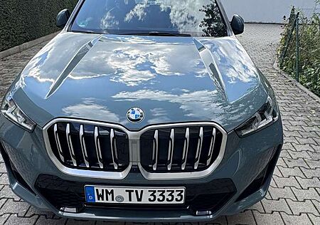 BMW X1 xDrive23 i