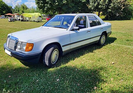 Mercedes-Benz 200 W124 D Automatik TÜV neu H - Zulassung