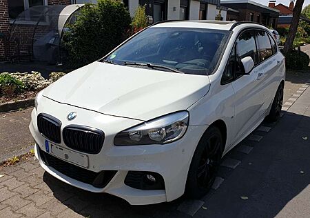 BMW 220 d xDrive M Sport , Pano , AHK , VollLeder schw