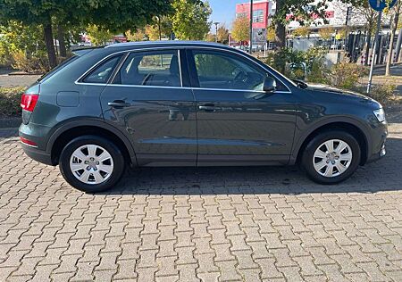 Audi Q3 2.0 TDI S tronic design