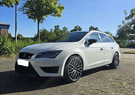 Seat Leon ST 2.0 TDI DSG FR Alcantara Cupra Front