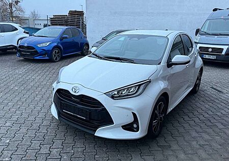 Toyota Yaris 1,5 Hybrid Teamplayer mit Comfort Paket
