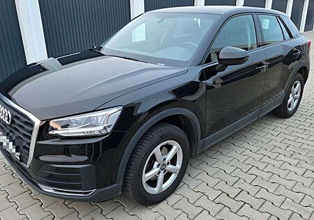 Audi Q2 35 TFSI Automatik AHK