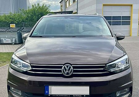 VW Touran Volkswagen 1.4 TSI (BlueMotion Technology) DSG Comfortline