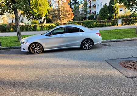 Mercedes-Benz CLA 220 (CDI) d 4Matic 7G-DCT Orange Art Edition