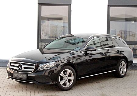 Mercedes-Benz E 220 d T Avantgarde **NAVI PANO HEAD-UP AHK**