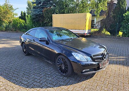 Mercedes-Benz E 350 CDI DPF Coupe BlueEFFICIENCY 7G-TRONIC Avantgarde