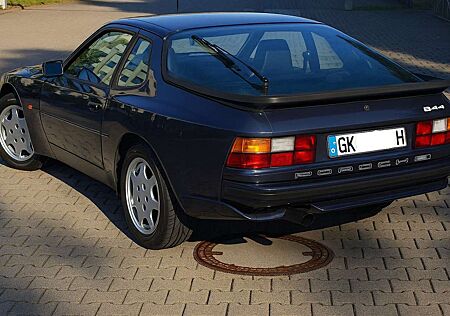 Porsche 944 Exklusiv
