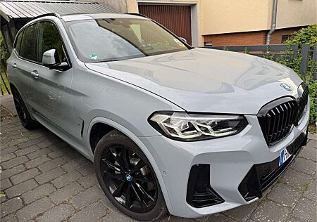 BMW X3 M xDrive30e Aut. Sport, Grau met.