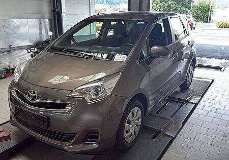 Toyota Verso-S 1.3 Cool 50tkm. Klima Guter Zustand!