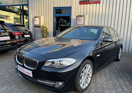 BMW 520 d Aut*NAVI*TEILLEDER*PDC