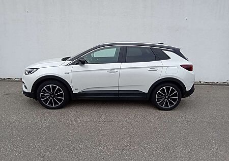 Opel Grandland X Ultimate Plug-in-Hybrid 4 Allrad 300 PS