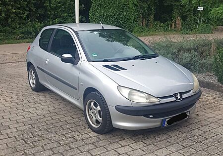 Peugeot 206 +60+Presence